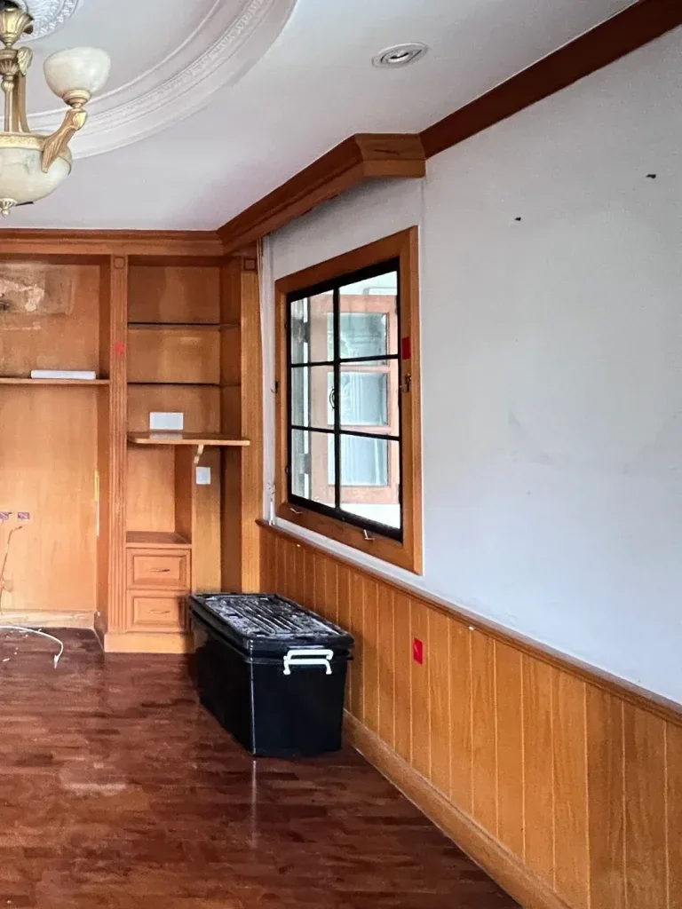 ก่อนรีโนเวท · ห้องนั่งเล่น