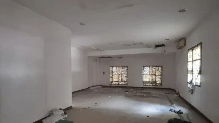 ก่อนรีโนเวท · ห้องนอนและห้องพระ
