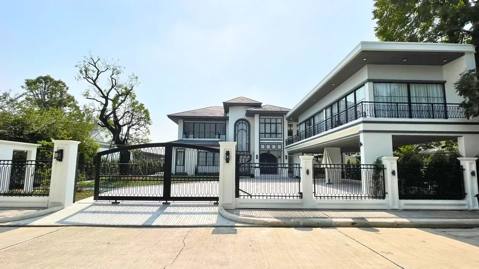 P069 รามคำแหง 92 บ้านเดี่ยว 2 ชั้น หลังรีโนเวททั้งหลัง โดย best home