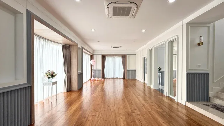 หลังรีโนเวท · ห้องนั่งเล่นและส่วนกลาง