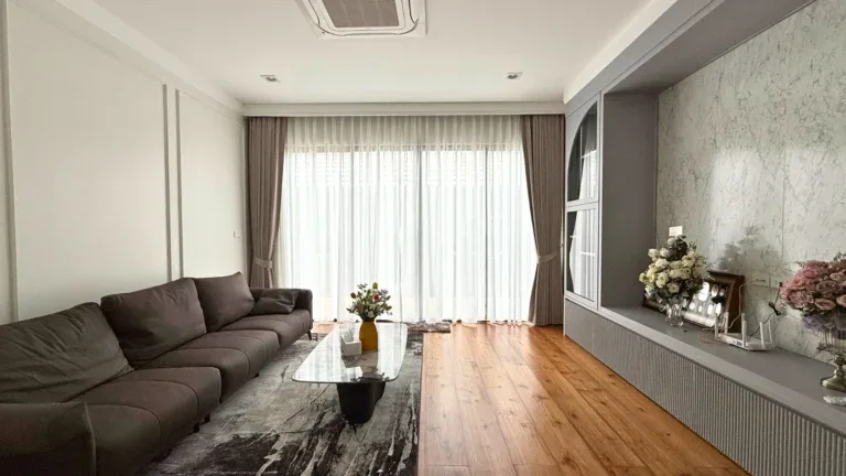 หลังรีโนเวท · ห้องนั่งเล่นและส่วนกลาง