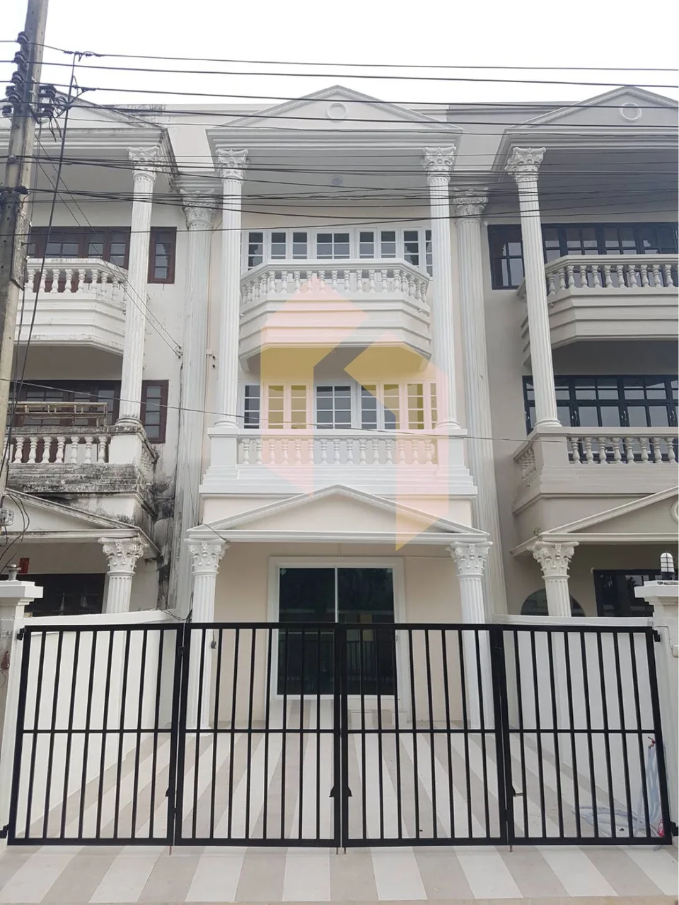 P025 รีโนเวทตึกแถวทั้งหลัง สุขสวัสดิ์ ประชาอุทิศ12 โดยบริษัทรับเหมาก่อสร้างกรุงเทพ โดย best home